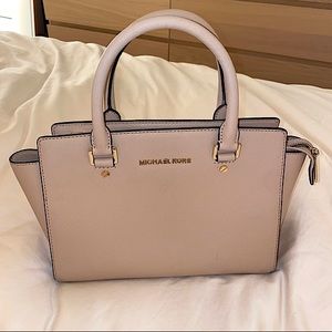 👜 Michael Kors MD Selma Leather Satchel – Vintage Chic Glam 👜